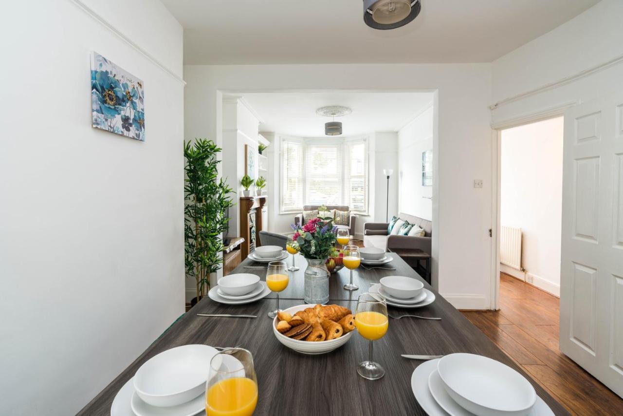 Edridge Lodge Photo Id Required Кройдон Екстериор снимка